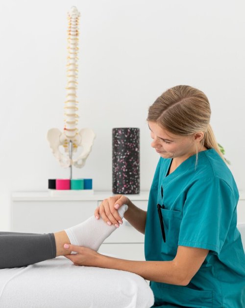 physiotherapist-treating-patient